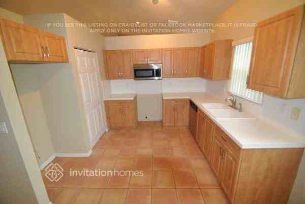 10891 Ravel Ct - Photo 3 of 11