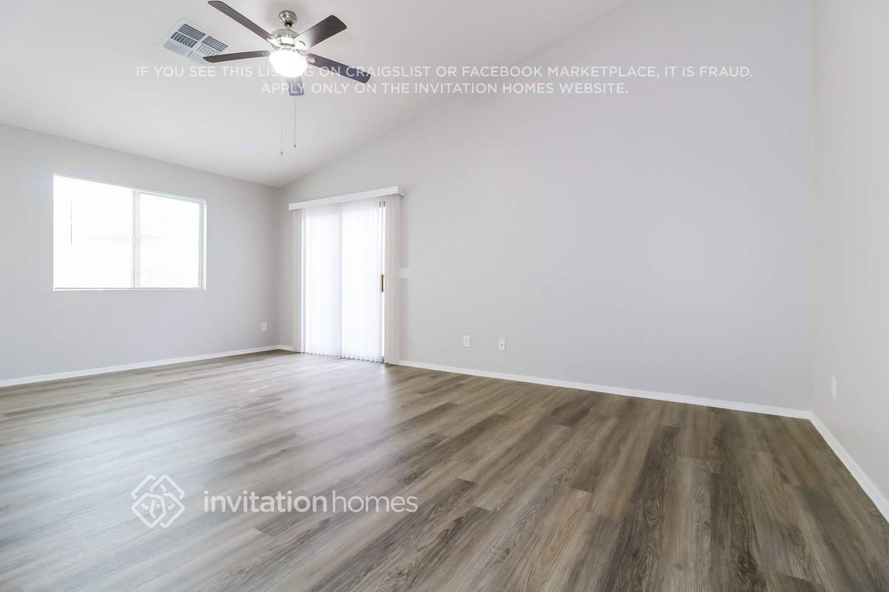 21836 W Mohave St - Photo 6 of 15