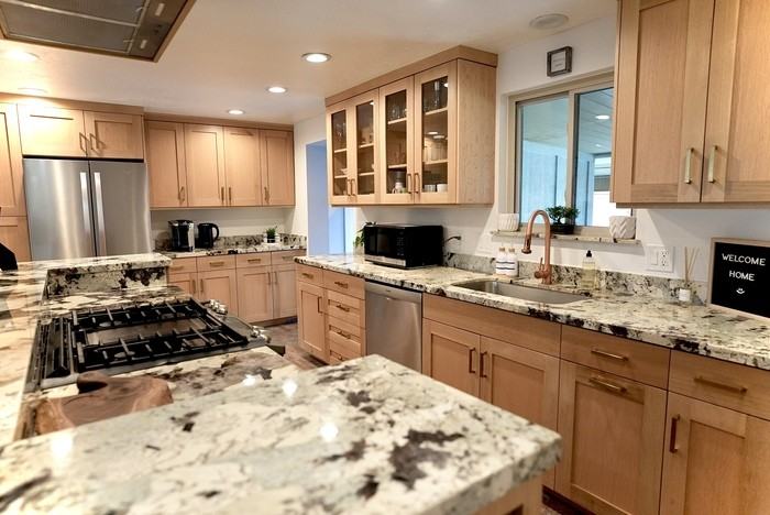 4284 S Normandie Ln - Photo 4 of 48