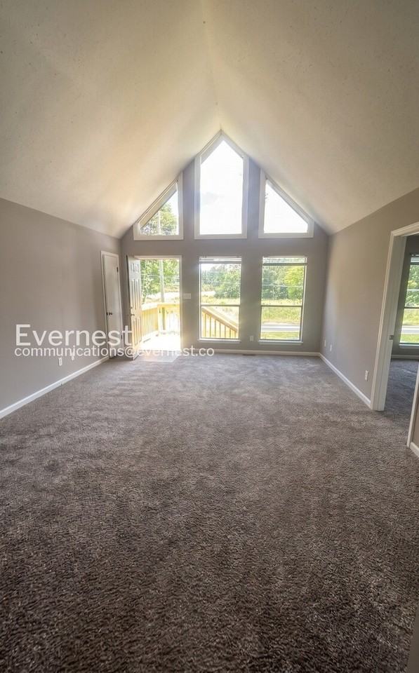 8025 Marsh Mountain Rd - Photo 3 of 18