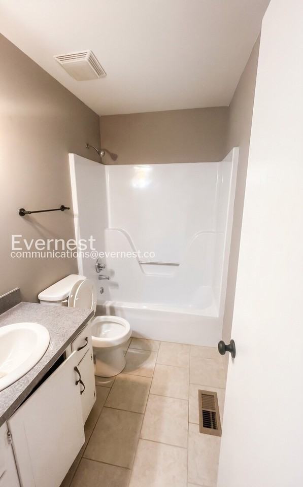 8025 Marsh Mountain Rd - Photo 5 of 18