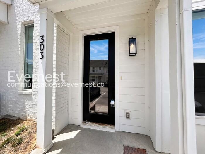 303 Jeffries Way - Photo 3 of 24