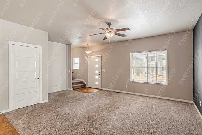 2405 Falkirk Dr - Photo 7 of 24