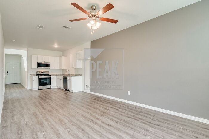3220 Cherry Ln - Photo 5 of 25