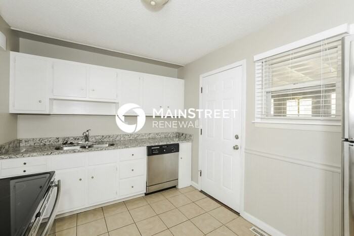 13107 Sycamore Ave - Photo 5 of 17