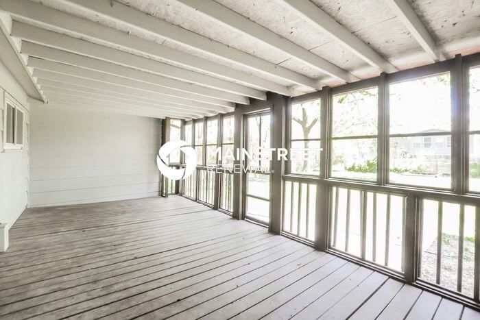 13107 Sycamore Ave - Photo 7 of 17