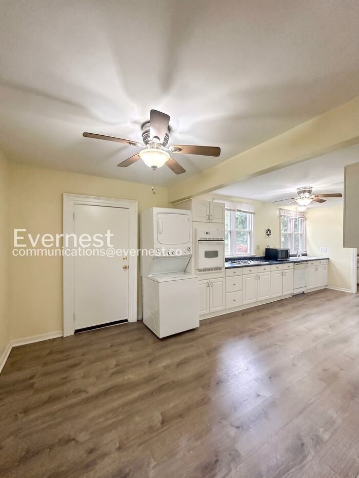 227 Lincoln Ave - Photo 5 of 25