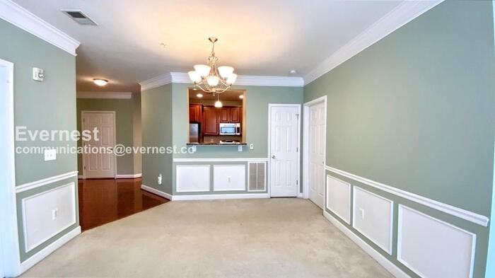 701 Cobblestone Blvd #212 - Photo 3 of 34