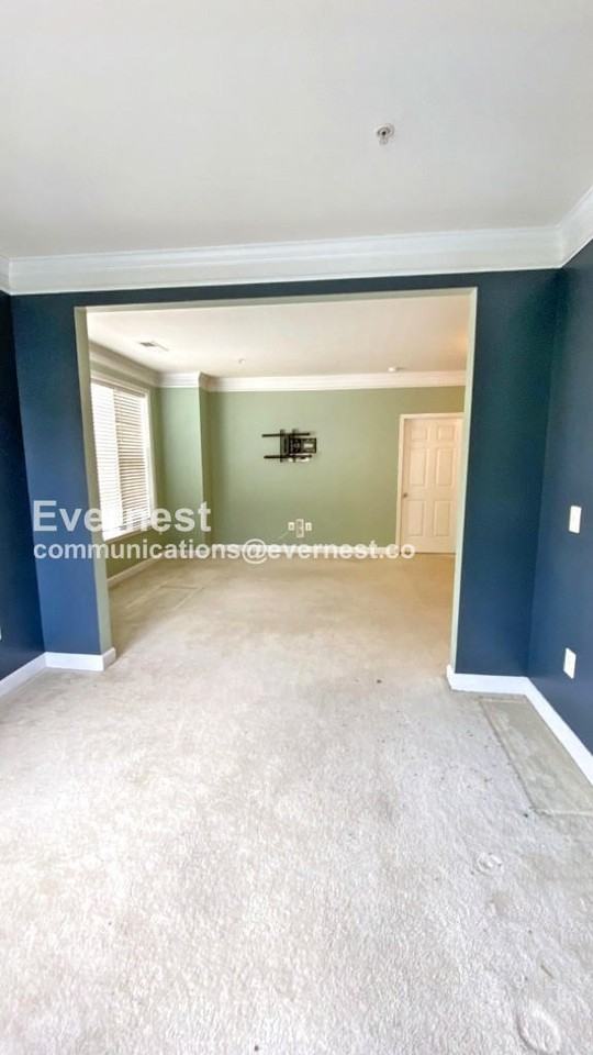 701 Cobblestone Blvd #212 - Photo 7 of 34
