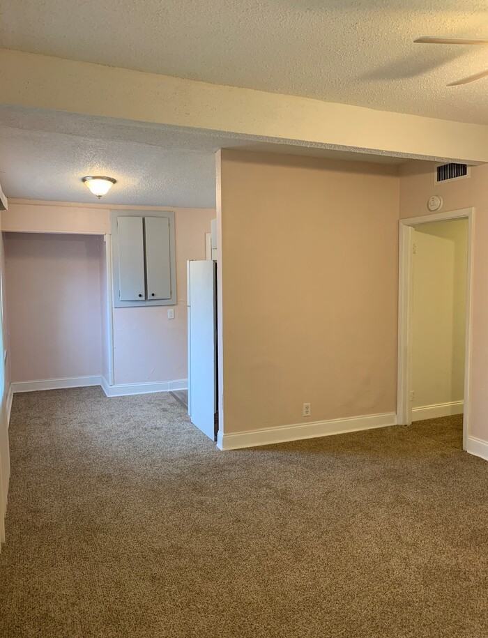 2632 Begonia Rd - Photo 3 of 20