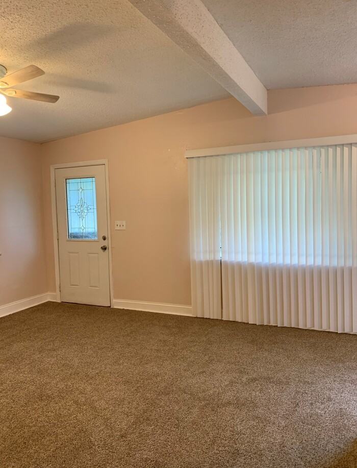 2632 Begonia Rd - Photo 5 of 20