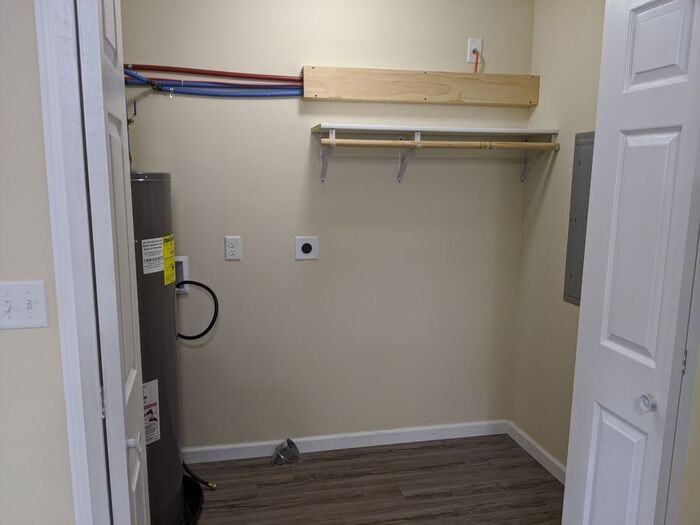 2733 Noel Ln - Photo 7 of 8