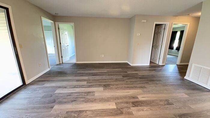 24 Wellside Ln - Photo 5 of 15