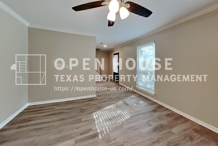 3407 Fort Richmond Dr - Photo 4 of 20