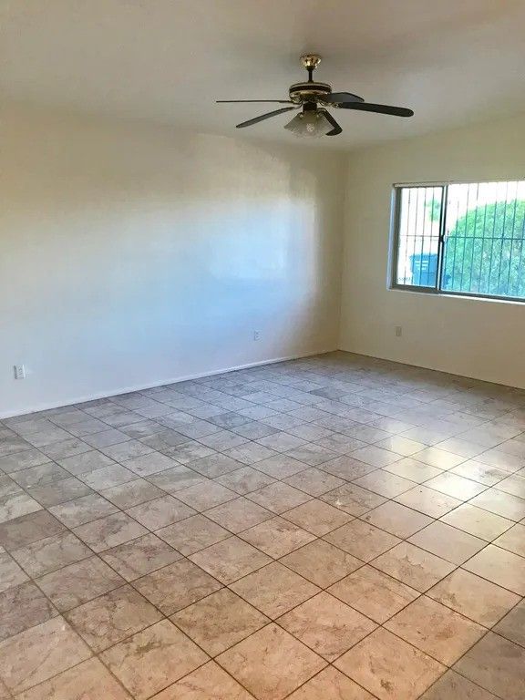 2601 N Euclid Ave - Photo 5 of 14
