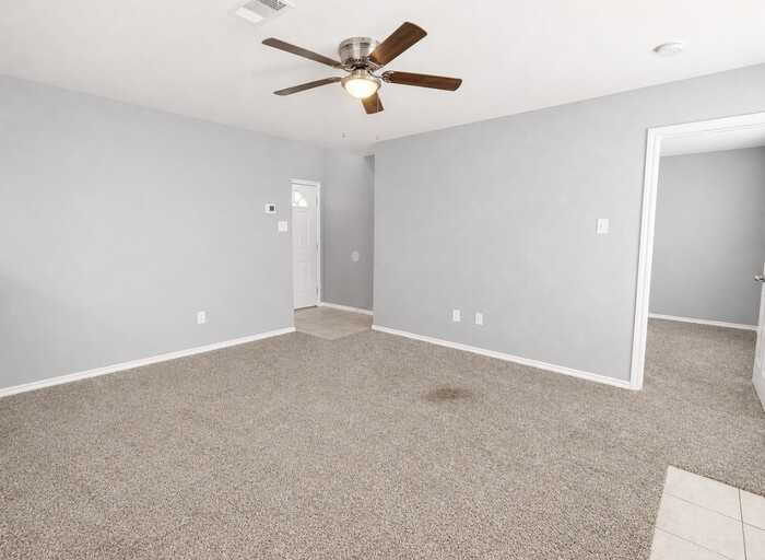 316 California Dr - Photo 6 of 9