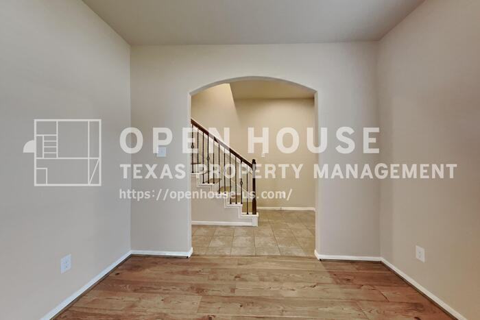 19715 Seabury Path Ct - Photo 4 of 21