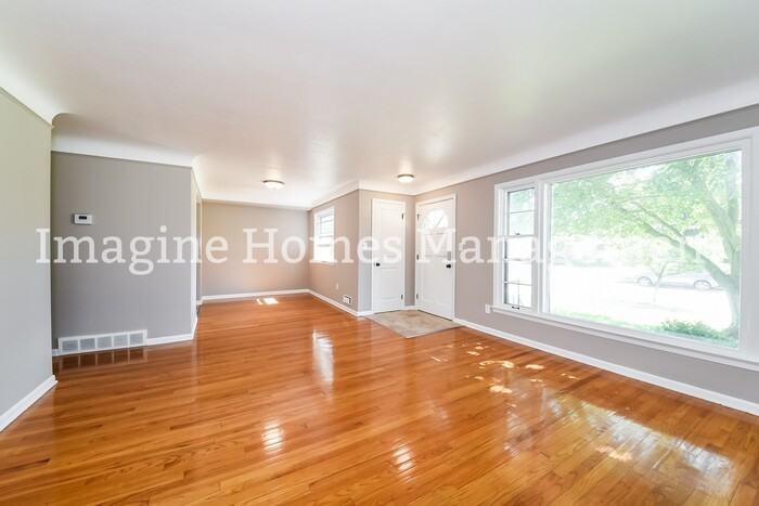 2900 Dale Ave - Photo 5 of 16