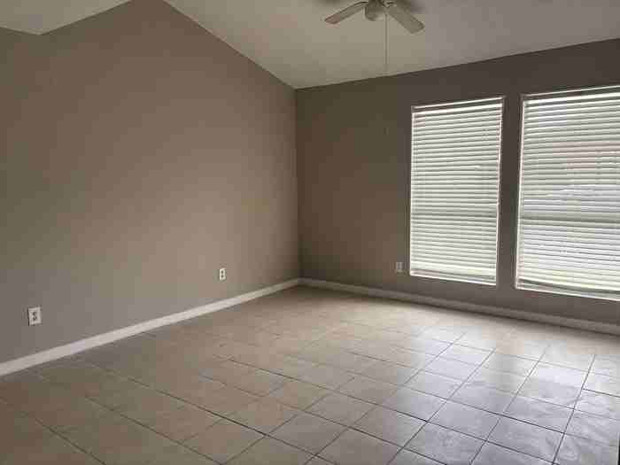 1014 Graham Dr #I3-1 - Photo 3 of 20