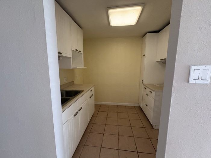 1014 Graham Dr #I3-1 - Photo 6 of 20