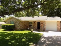 8402 Leesburg Cir - Photo 1 of 1