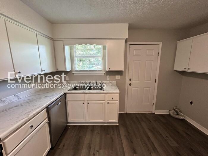 1176 Sioux Ter - Photo 7 of 21