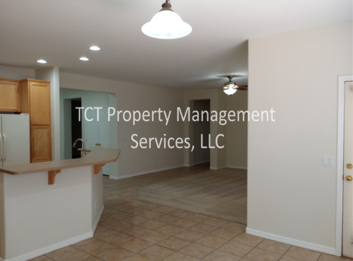 16425 N 169th Dr - Photo 5 of 12