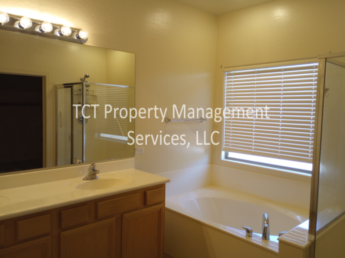 16425 N 169th Dr - Photo 6 of 12