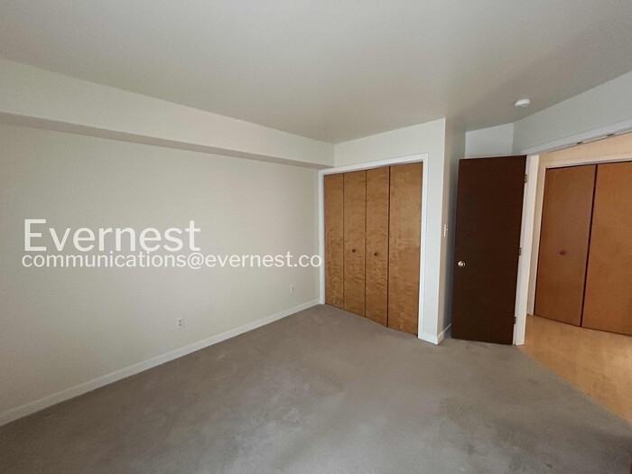 128 Sharps Rd - Photo 7 of 24