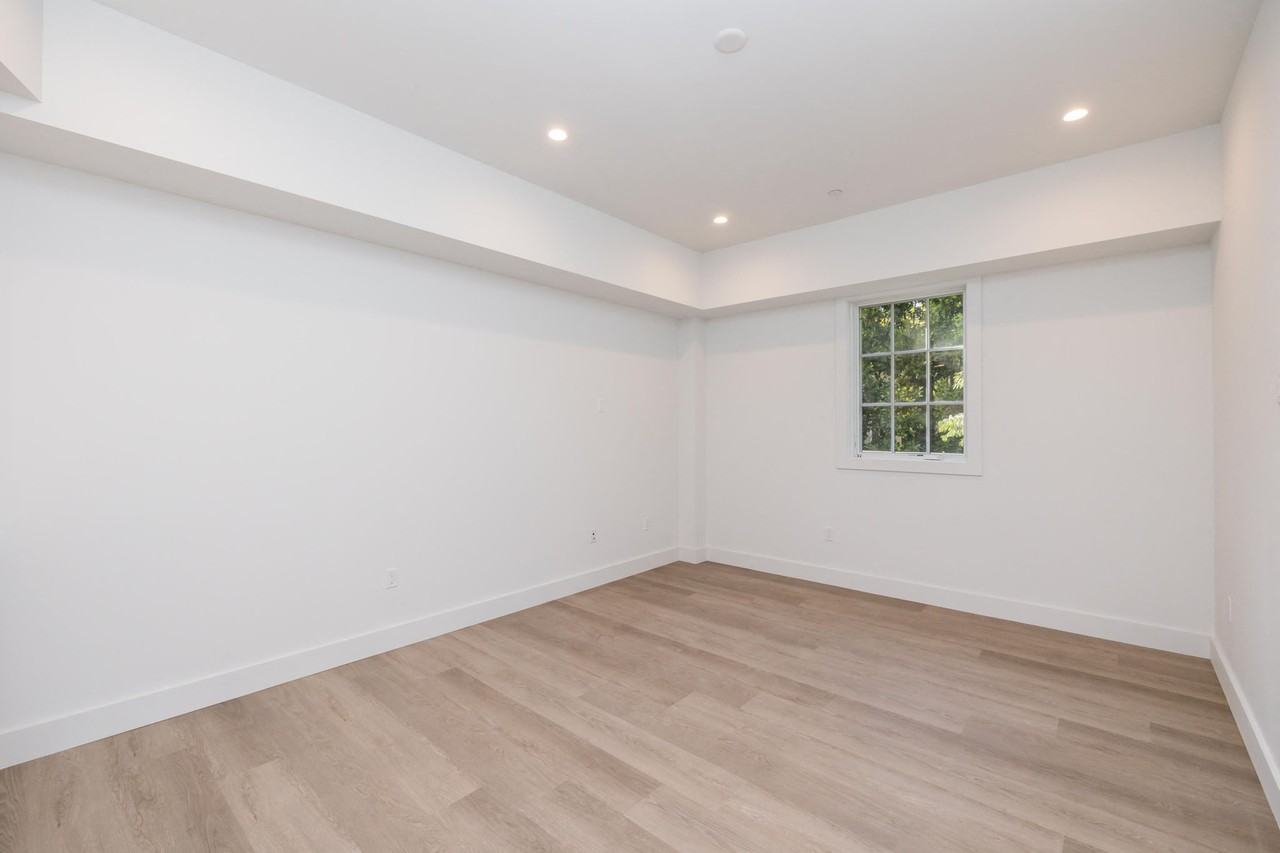 737 Pine - Photo 5 of 21