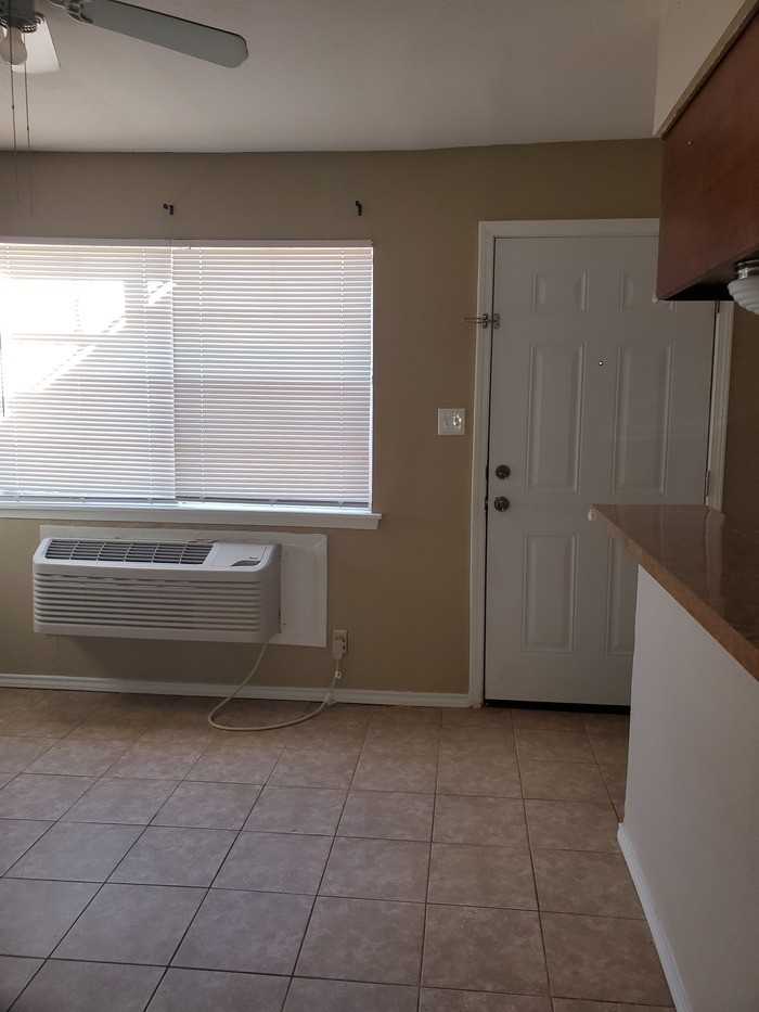 2211 New Combes Hwy #11 - Photo 5 of 12