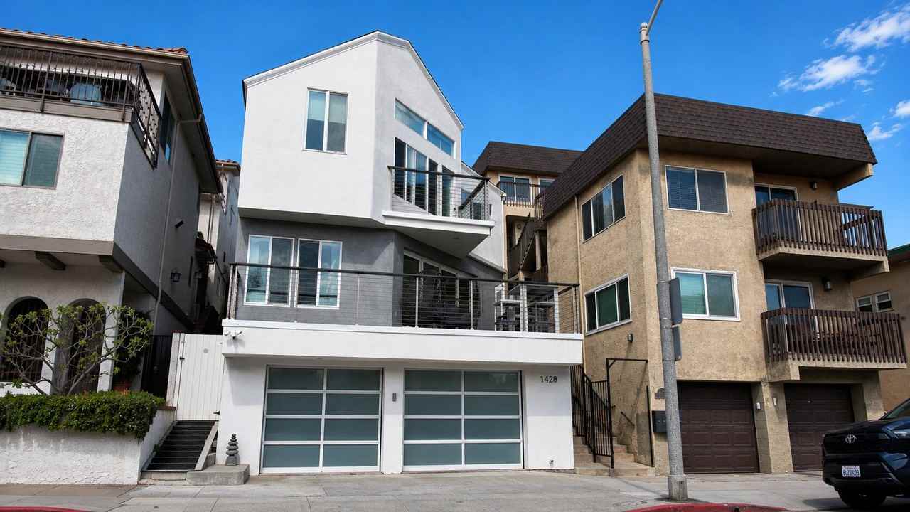 1428 Manhattan Avenue - Photo 2 of 2