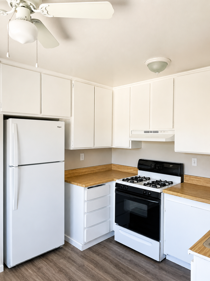 16358 Pebble Beach Dr #226 - Photo 2 of 18