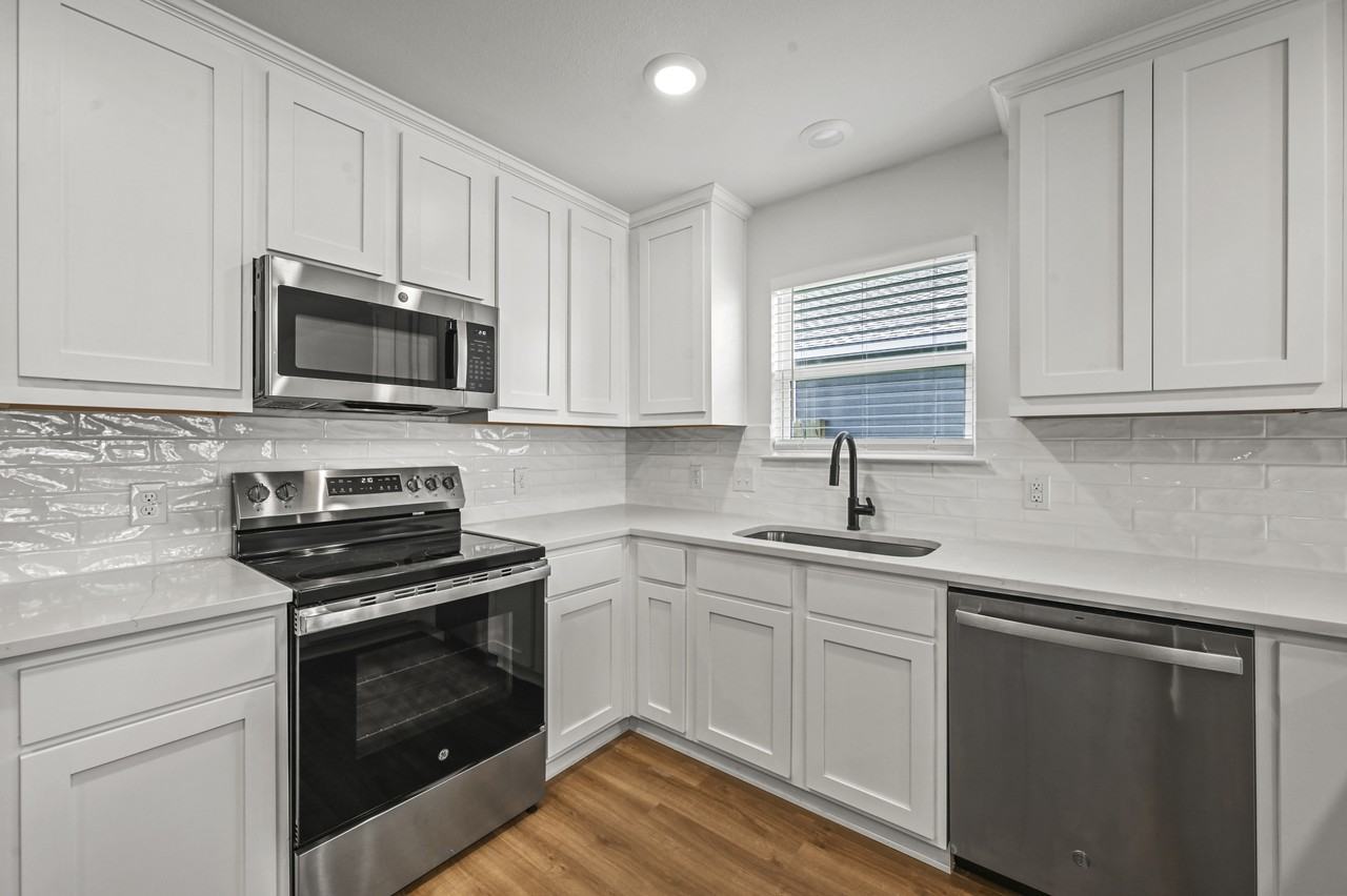 2307 Mill St #1 - Photo 6 of 17
