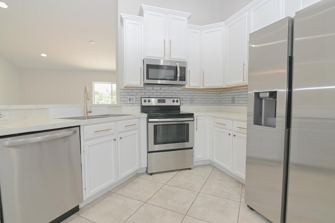 264 Hidden Lake Ln - Photo 6 of 20