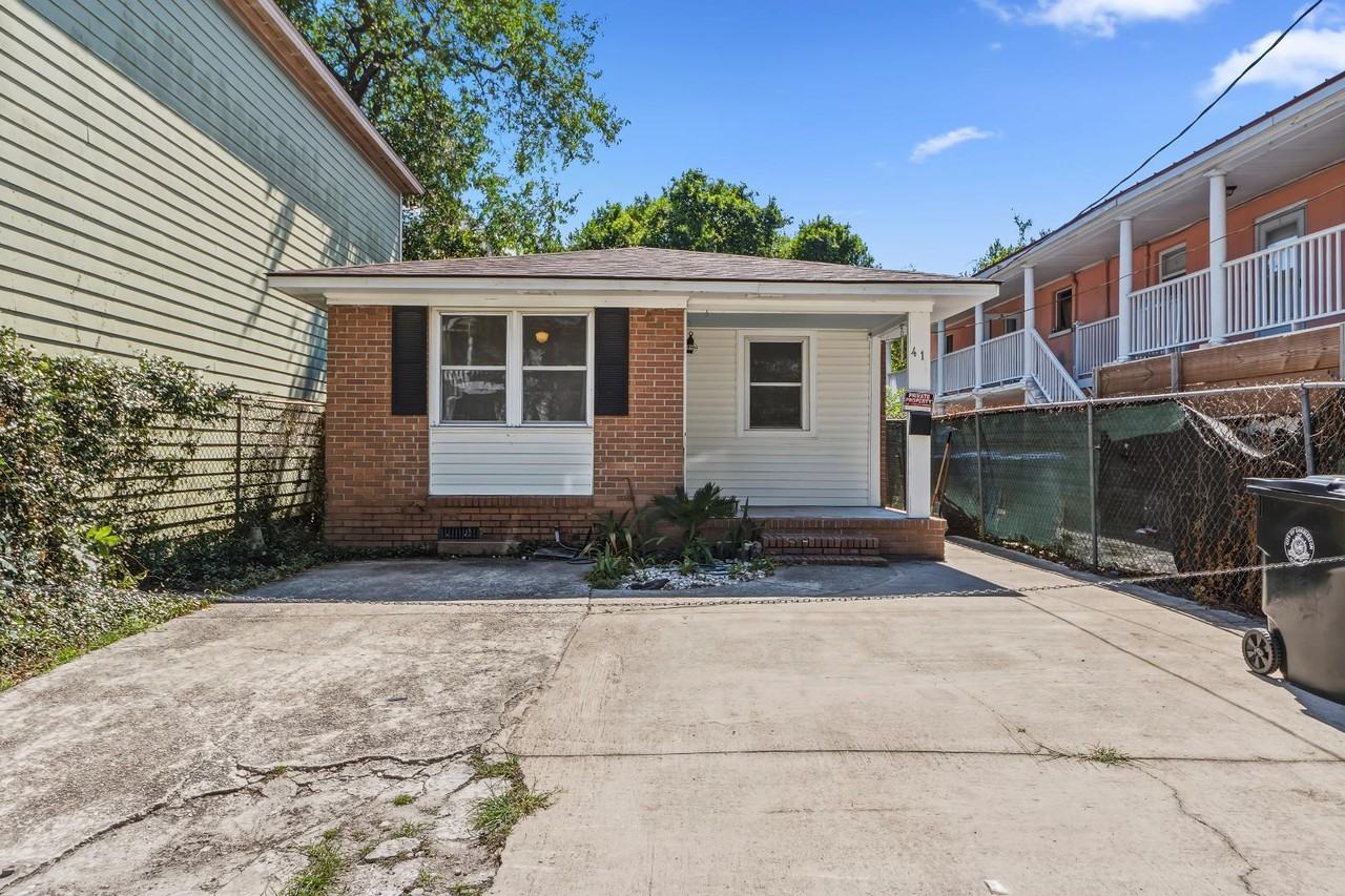 41 Rose Ln - Photo 2 of 20