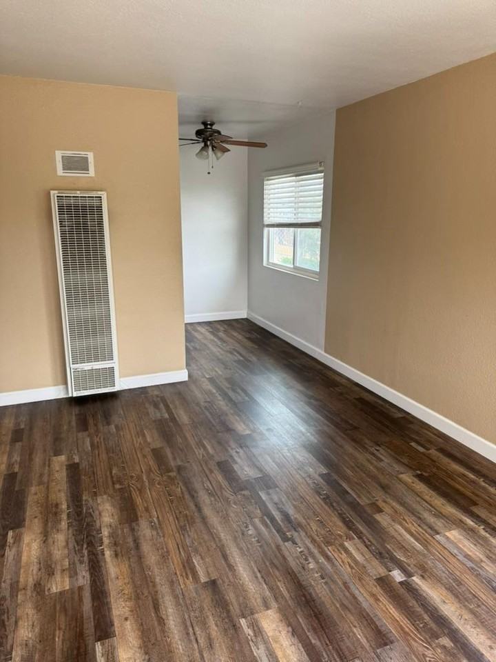 423 W Ramona Dr - Photo 4 of 10
