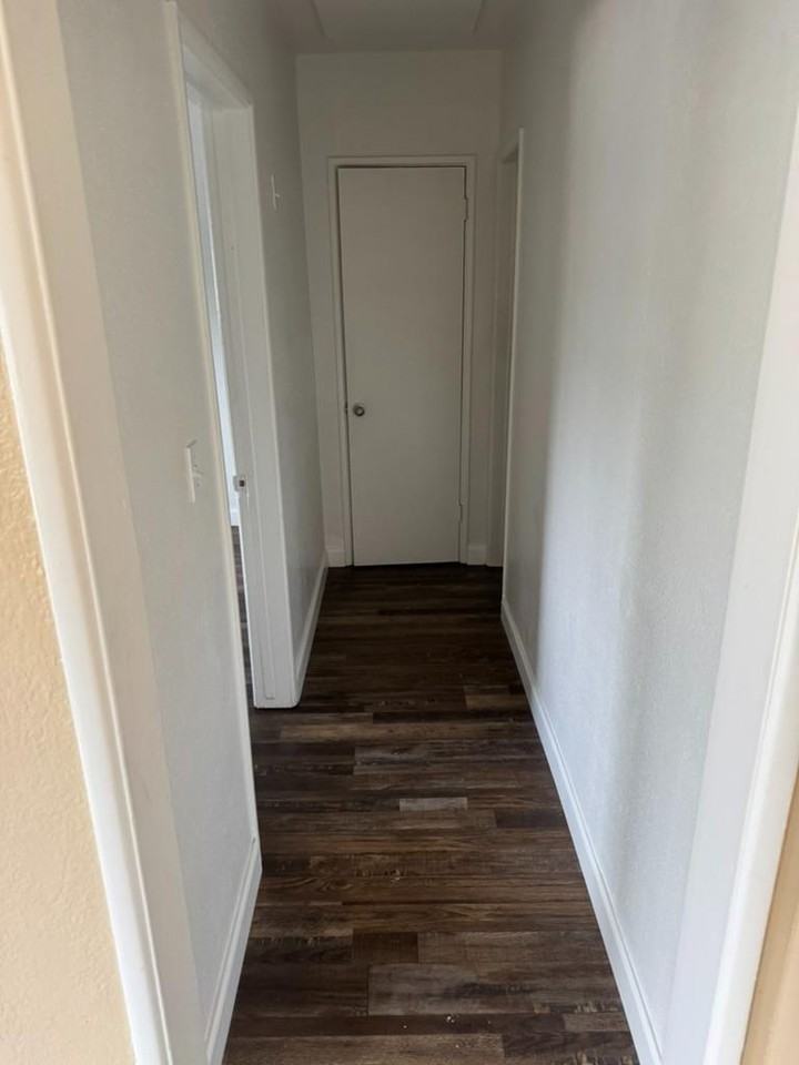 423 W Ramona Dr - Photo 6 of 10