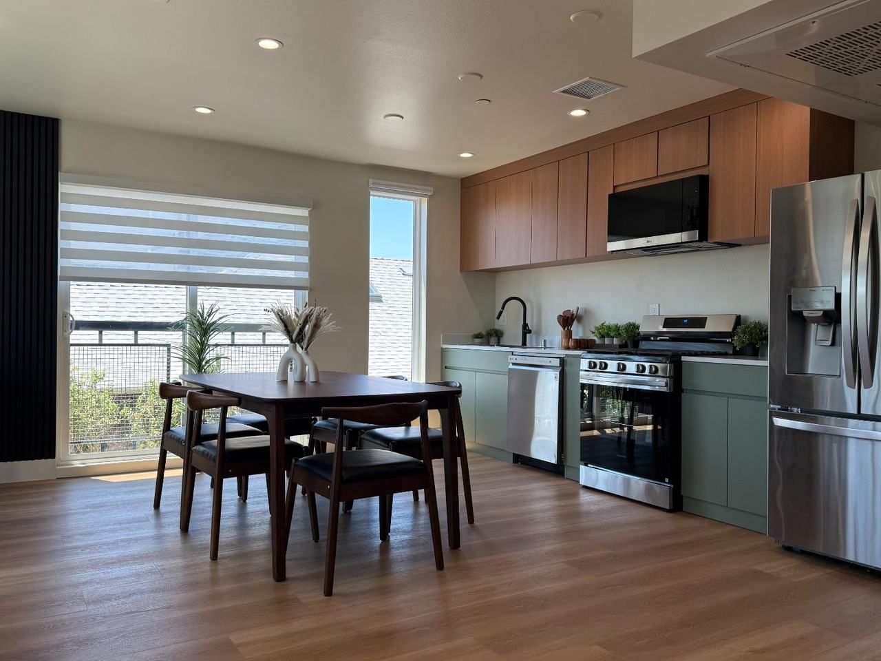 1575 W 35th Pl | Brand New - Photo 6 of 10