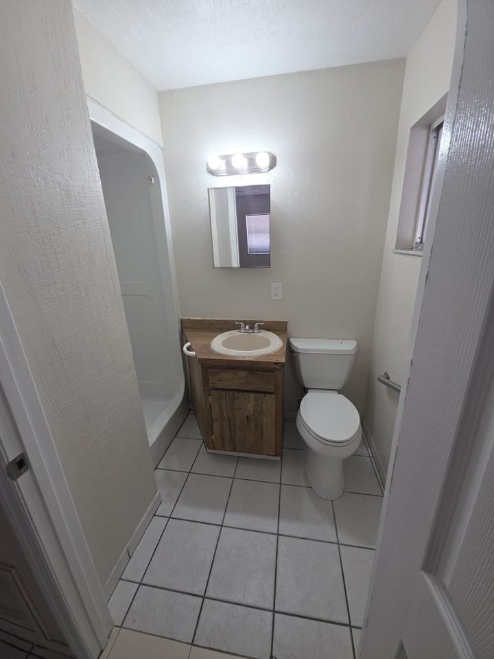105 Palmetto Ave #11 - Photo 6 of 10