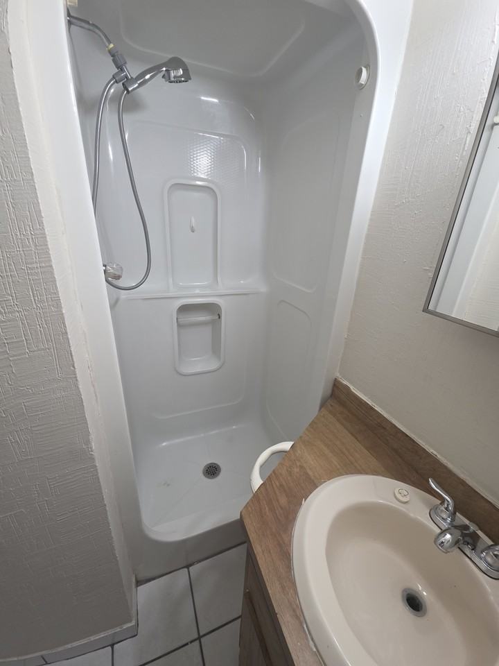 105 Palmetto Ave #11 - Photo 7 of 10