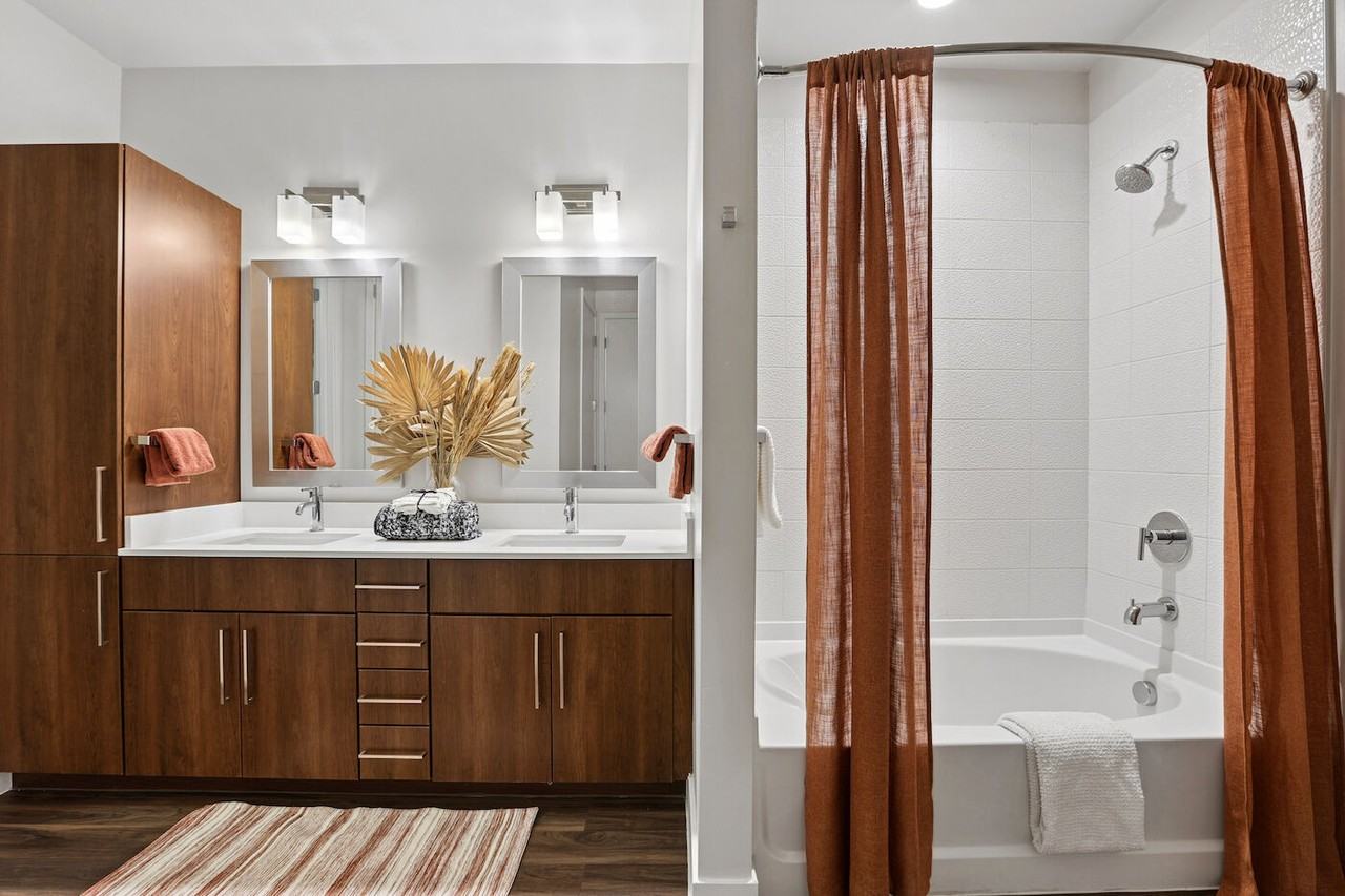 Broadstone Scottsdale Quarter - Photo 5 of 37
