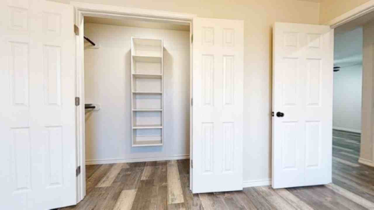 415 W James StUnit 1 #1 - Photo 5 of 17
