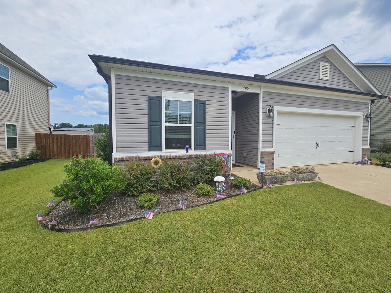 405 Griffon Dr #1 - Photo 2 of 18