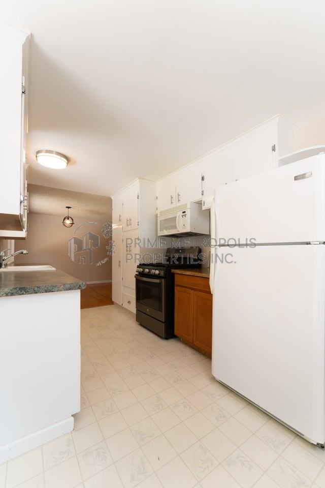 16428 Se 16th St #1 - Photo 6 of 22