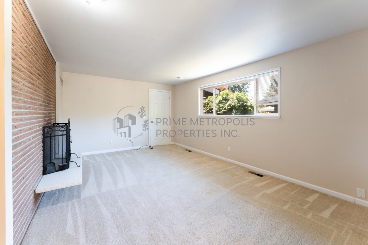16428 Se 16th St #1 - Photo 7 of 22