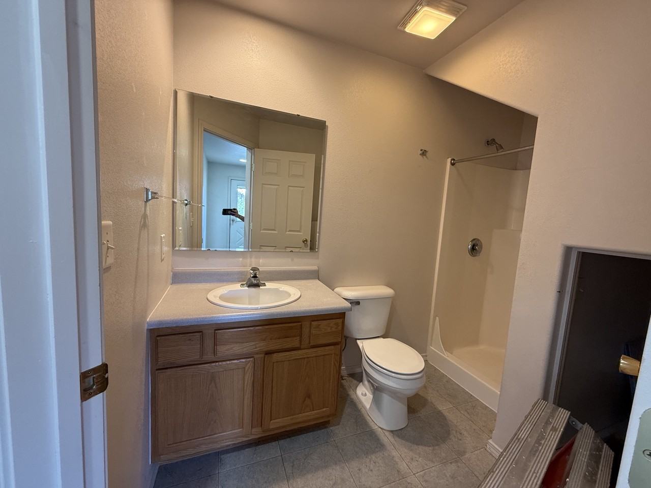 913 Cardinal Dr #B - Photo 5 of 25