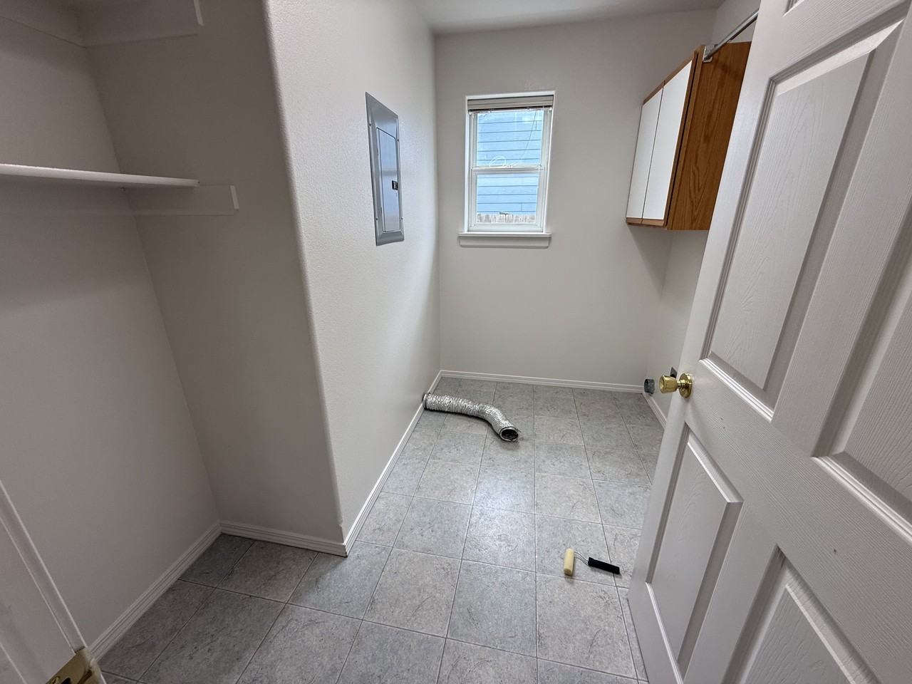 913 Cardinal Dr #B - Photo 6 of 25