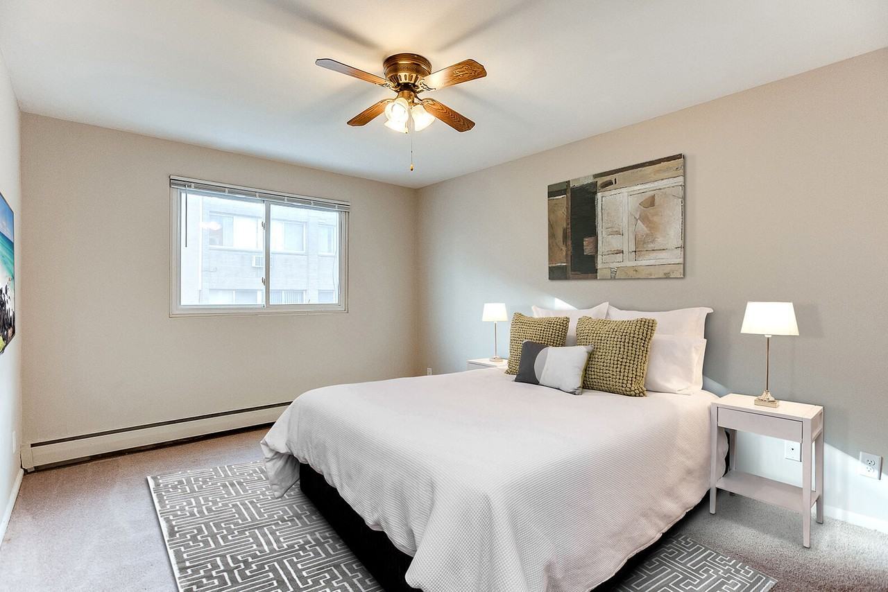 2421 Pillsbury Ave S - Photo 4 of 17