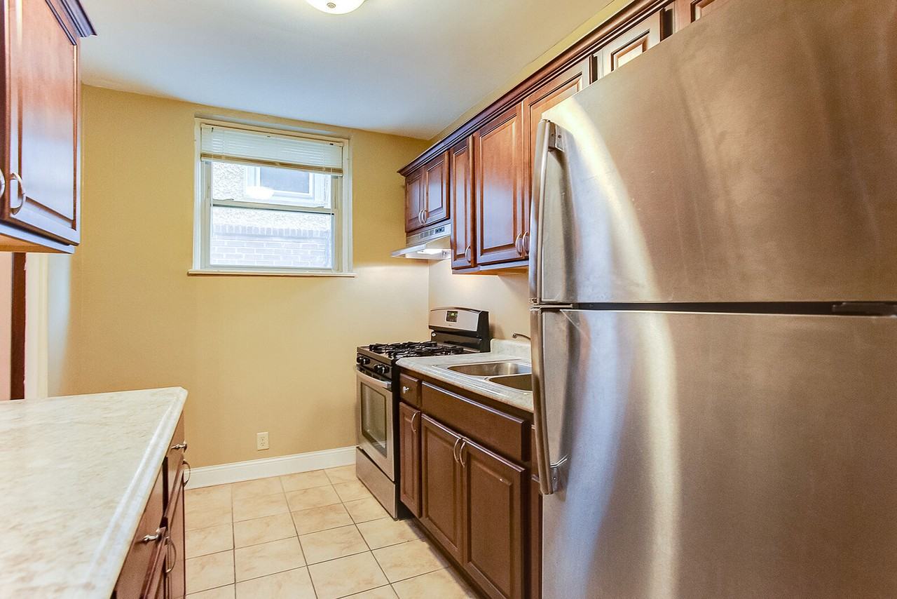 2884 Irving Ave. S. - Photo 2 of 16
